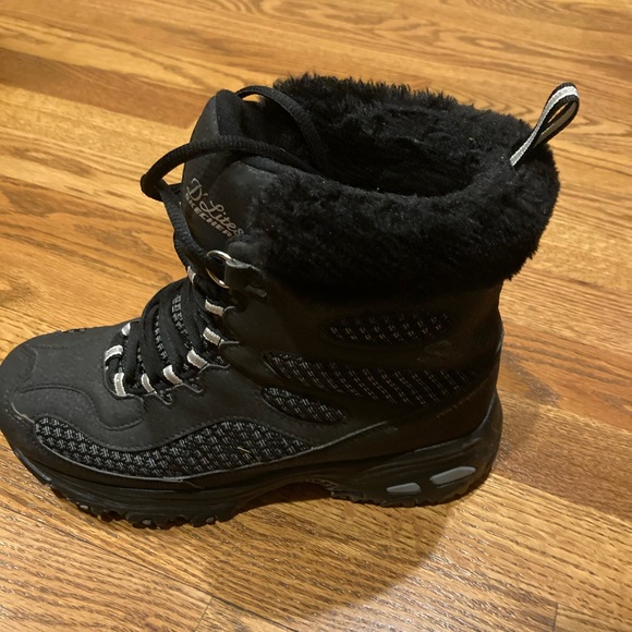 Skechers | D’Lites - Snow Plaza Cold Weather Waterproof Boots Size 6.5 EUC - Picture 3 of 9